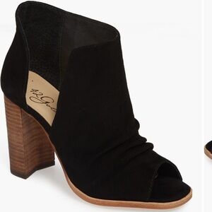 42 Gold Women’s Loyalty Open Toe Bootie- Size 6, worn once